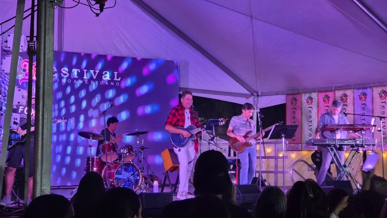 Fake Frequency en vivo — Festival Latinoamericano, público